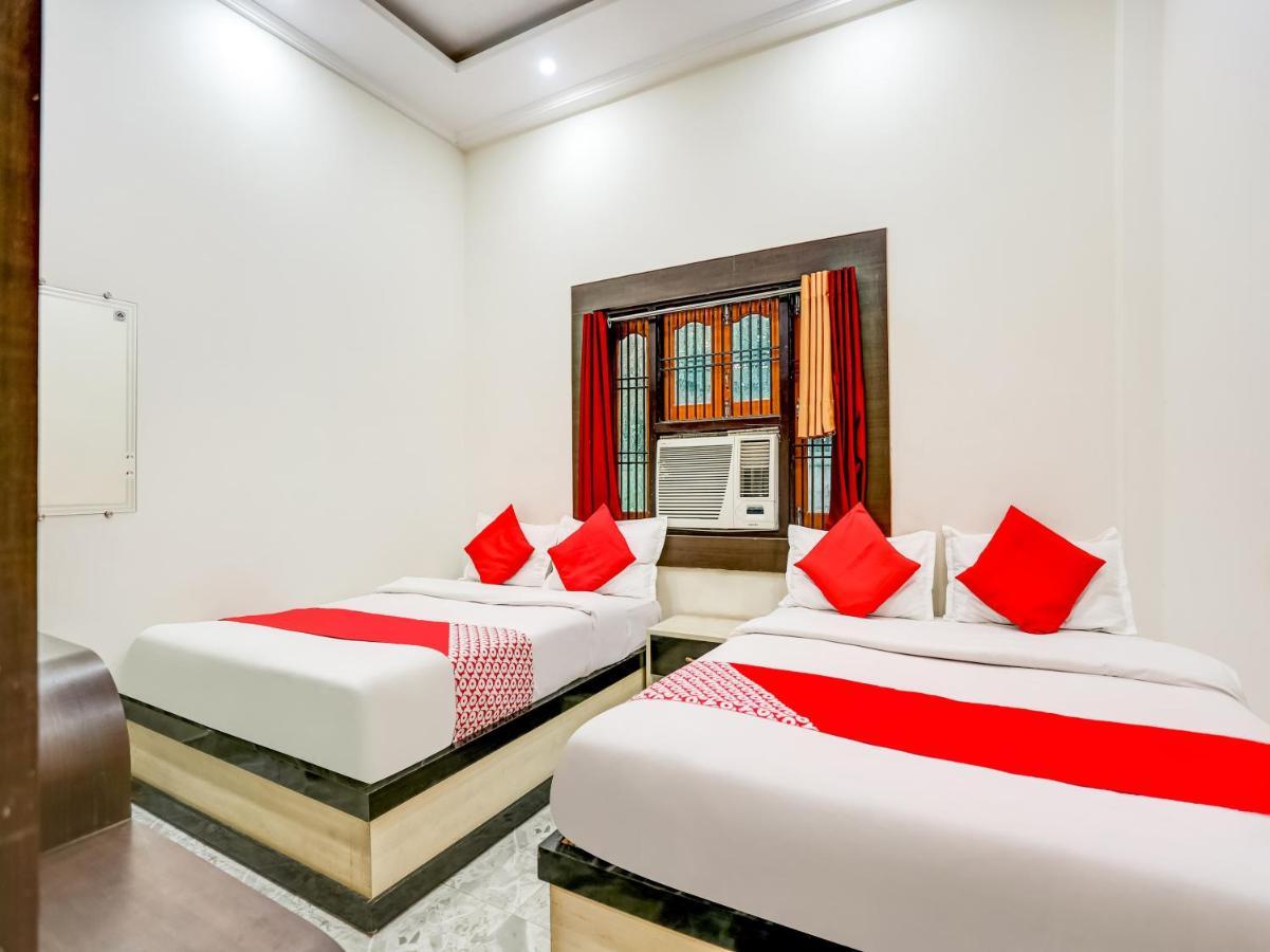 Oyo 75850 Vishwanath Guest House Varanasi Bagian luar foto